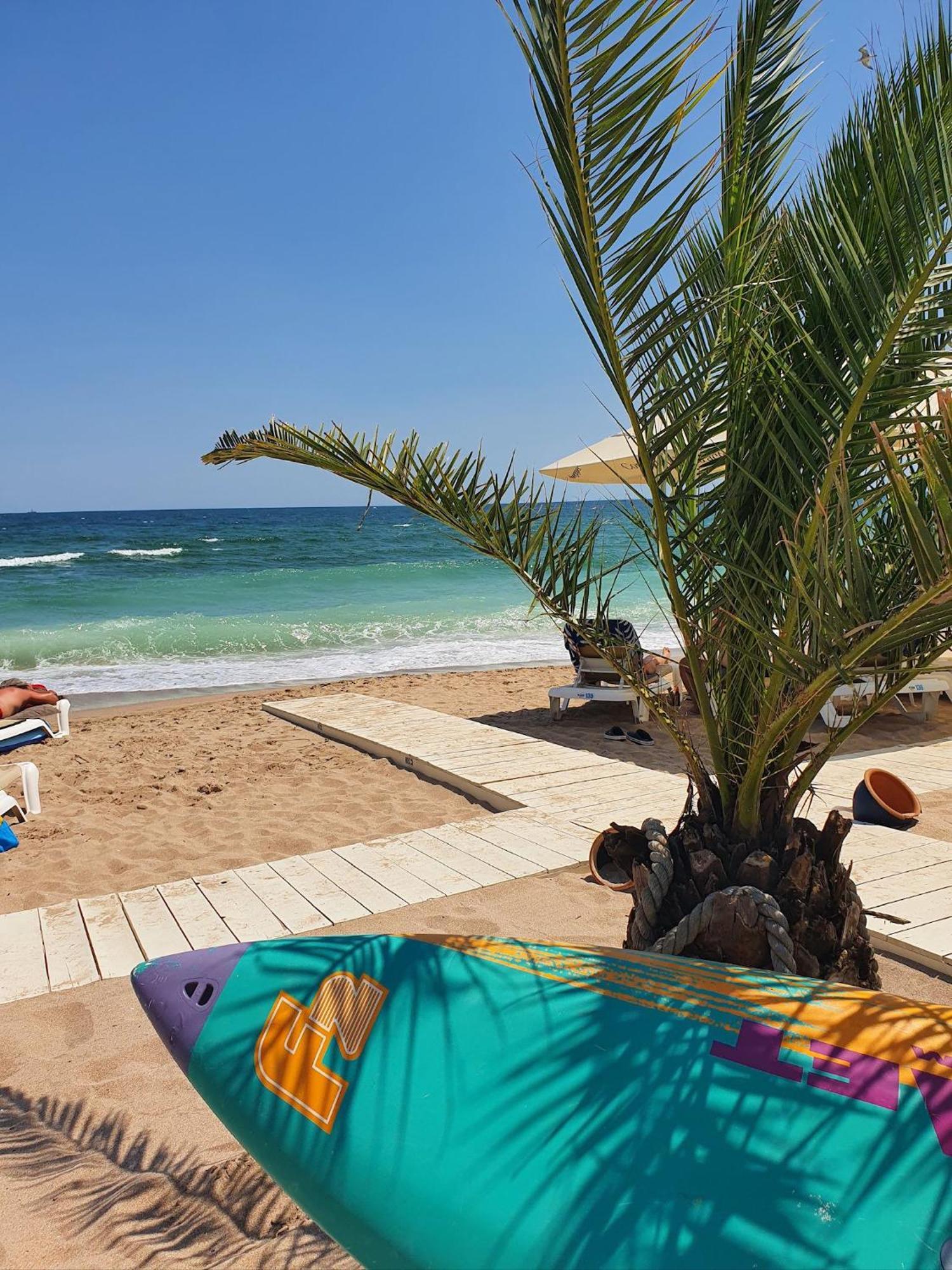 Azur Queen - Pool & Apartament *